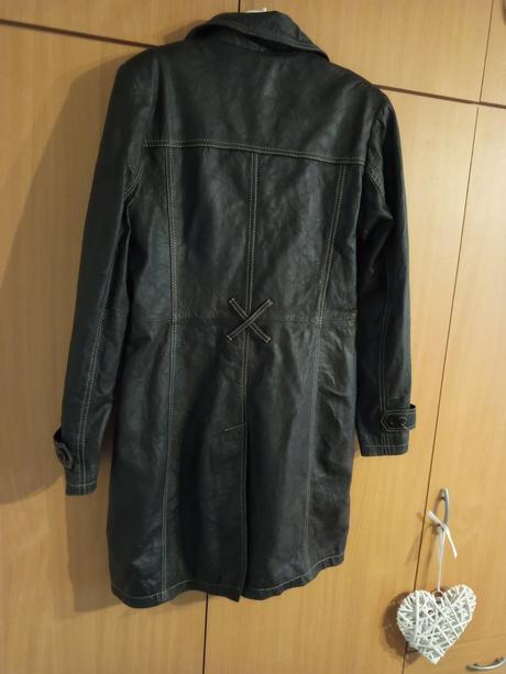 Kožený hnedý kabat, 40