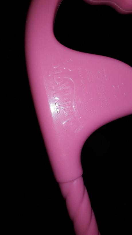 Plyšový psík na vodítku, 