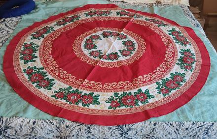 Prekrásny vianočný obrus,