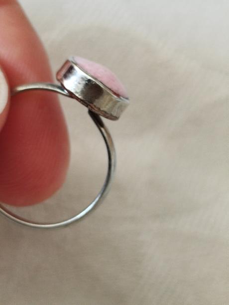 Prsteň s rodonitom,