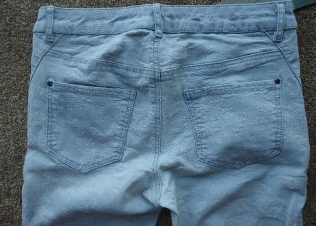 Belasé skinny s vytkávanými kvetmi, promod,s