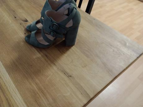 Sandále šedé kožené 38, 38