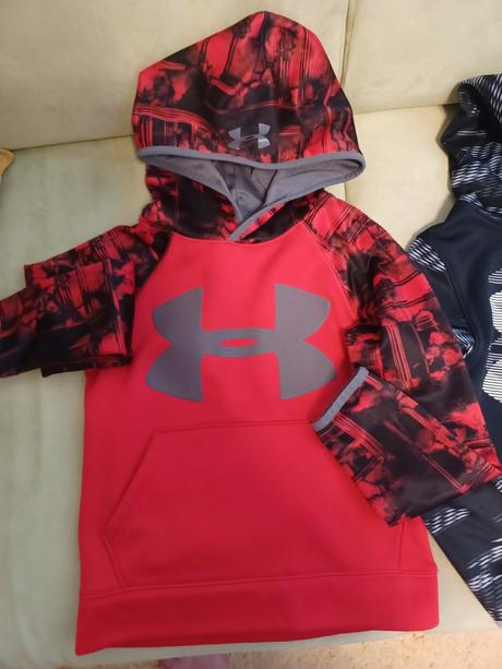 Zn.mikiny 128, under armour,128