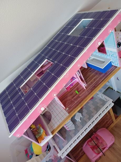 Barbie domček,