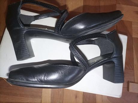 Kožené lodičky, rieker,38