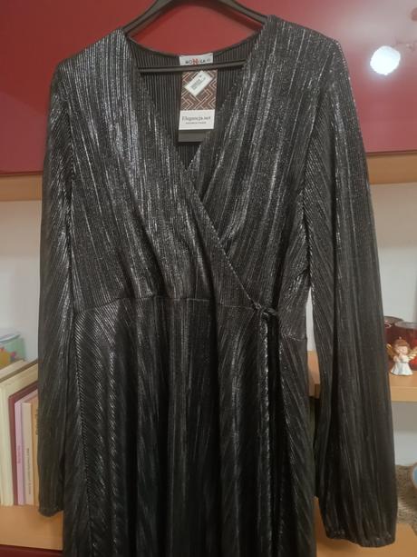 Spoločenské šaty, 48