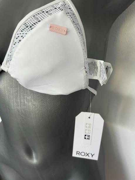 Nove znackove plavky pc 35,99eur, roxy,xs