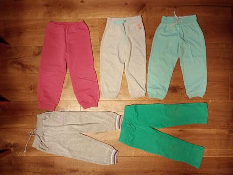 Balik veľ.98(27 ks) pre dievča - pošta grátis, 86–98