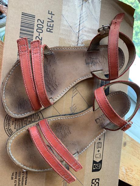 Sandalky, be lenka,36