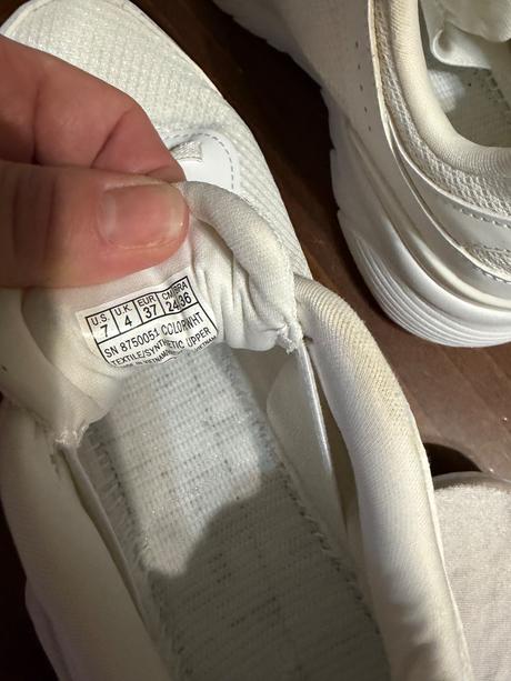 Tenisky, skechers,37