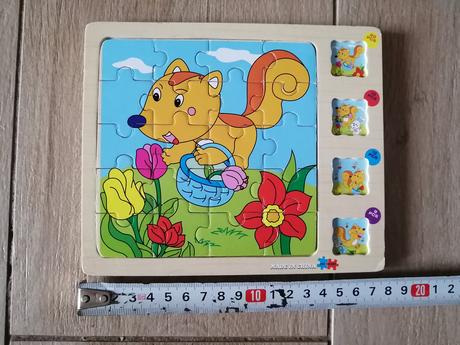 Puzzle s príbehom veverička na lúke 4 v 1,