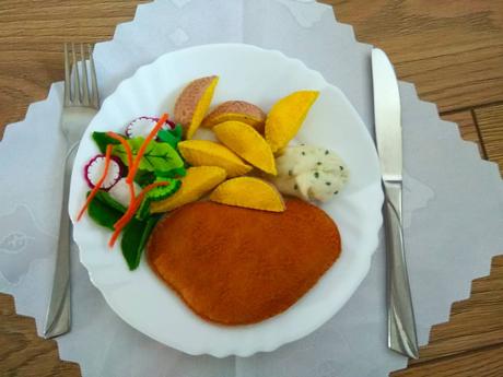 Šité hračky, obedove menu,