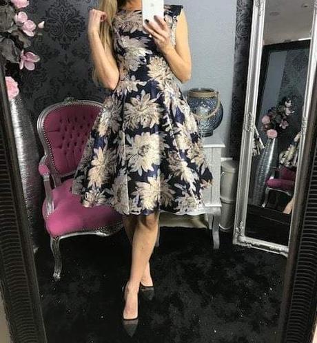 Spoločenské šaty, 38