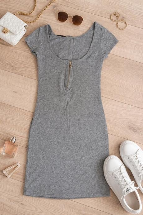 Elastické mini  šaty, m