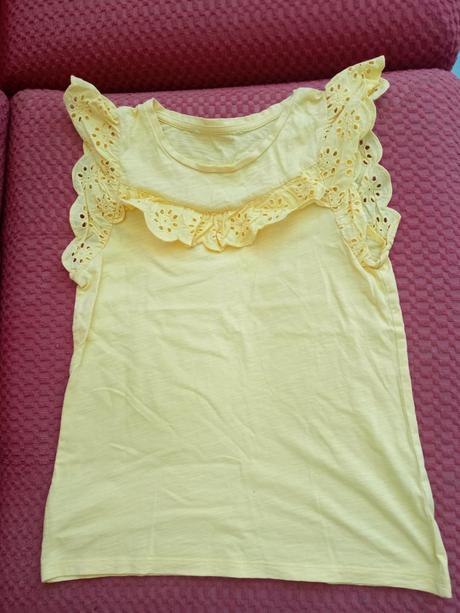 Elegantné tielko s volánikmi, 128