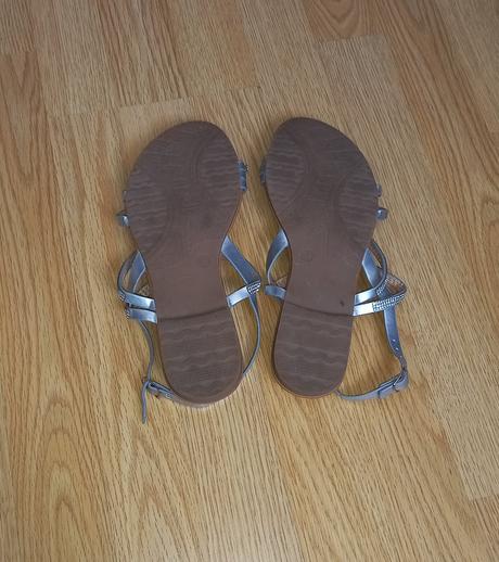 Sandále s kamienkami, 39