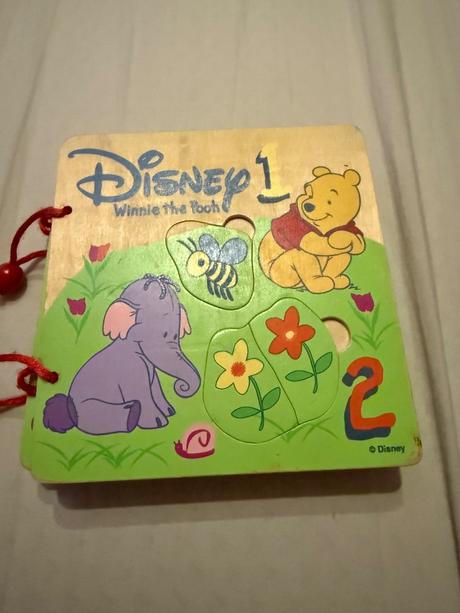 Disney puzzle drevená knižka winnie the pooh, 