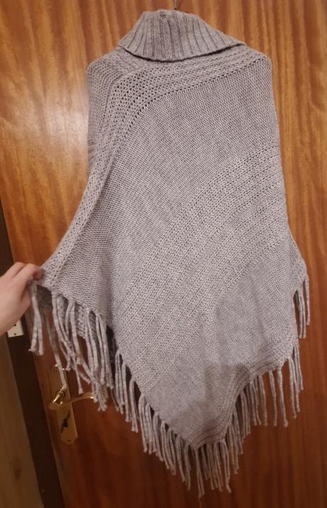 Pončo, colours of the world