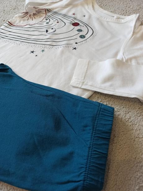 Pyžamo 86/92, lupilu,92