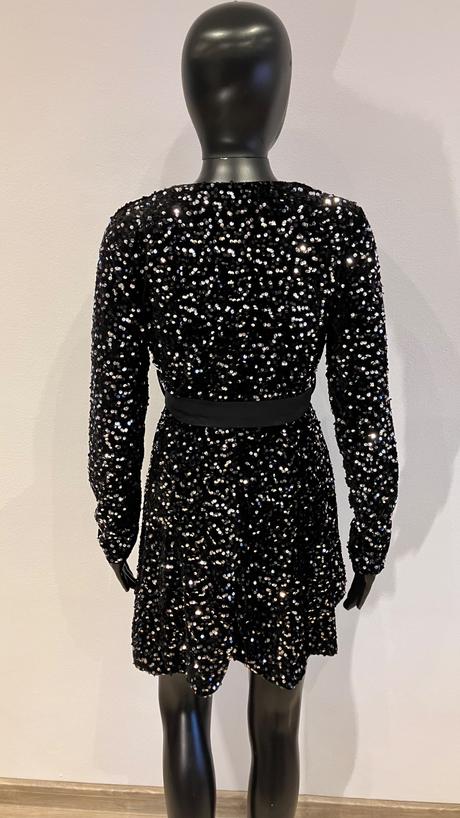 Flitrované elegantné šaty, l / m / s