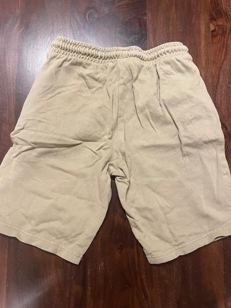 Šortky, c&a,146