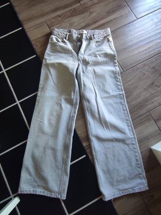 Široké rifle, pull&bear,40