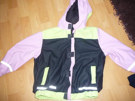 Dievcenska prsiplastova bunda, 104