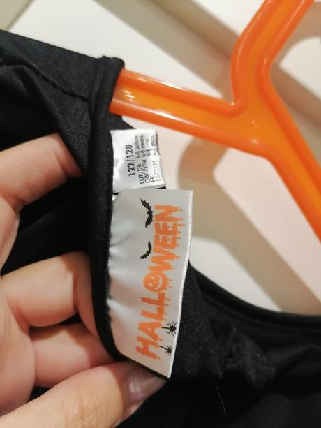 Kostým na karneval 122/128,