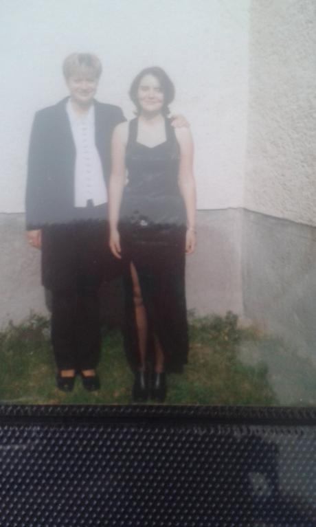 Damske spolocenske saty, 38