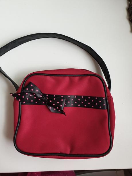 Kabelka garnier, gaudi