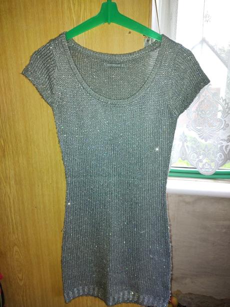 Svetrove šaty s flitrami, m