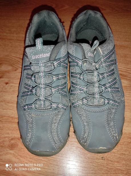 Botasky 35, graceland,35