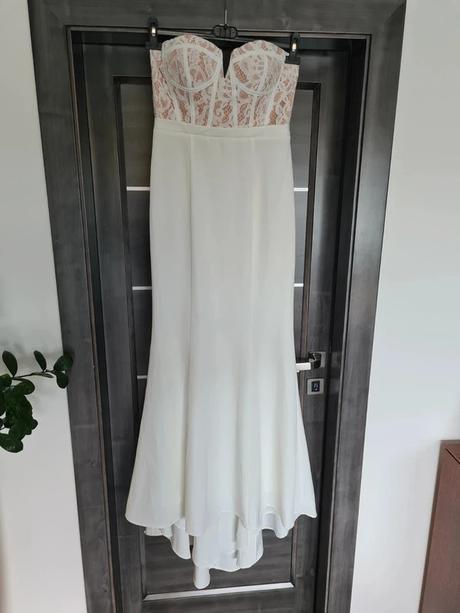 Popolnočné/ plesové šaty jarlo, m