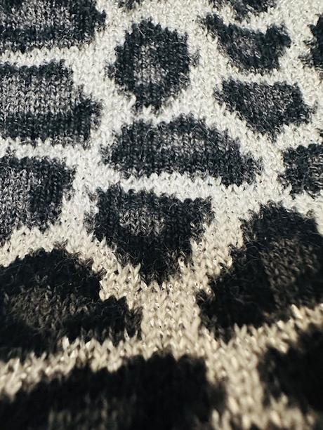 Zimná čiapka s brmbolcom a striebornou niťou r-jet,