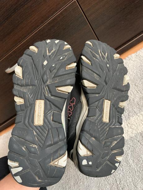 Tenisky, 35