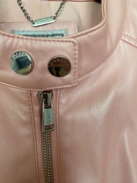 Guess bunda, guess,m