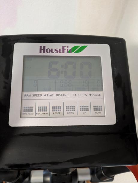 Eliptický trenažér housefit kinetic, 