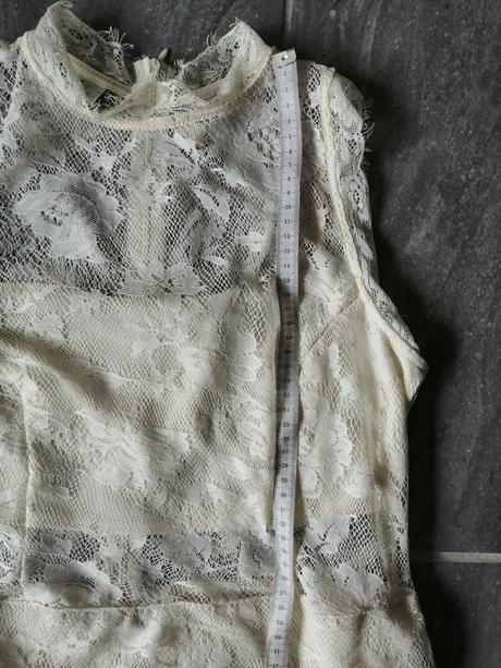 Čipkované šaty vs, s