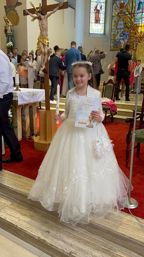 Šaty na 1.sv.prijimanie alebo pre družičku, 140