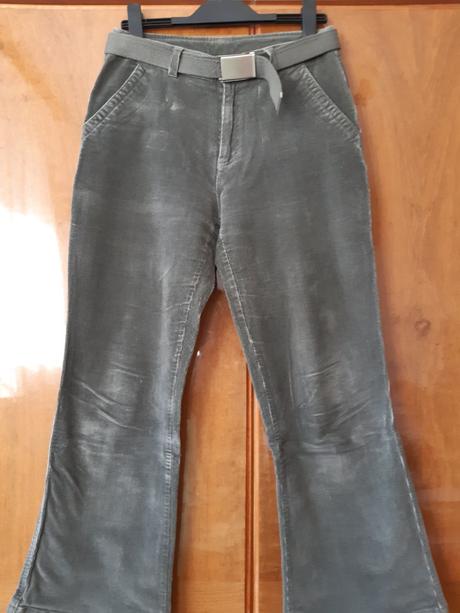 Menčestrové nohavice s opaskom, m