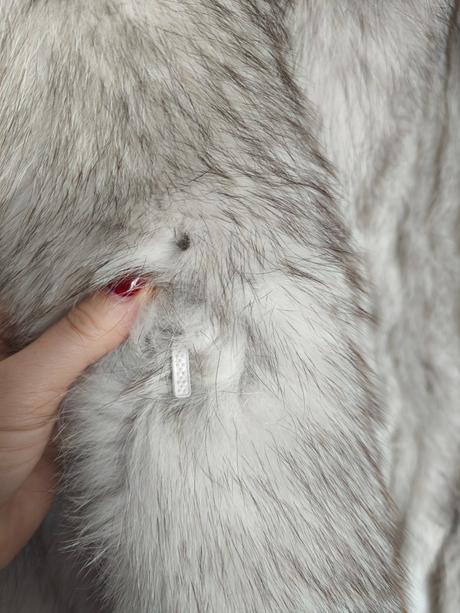 Luxusny kozuch zo striebornej lisky, m