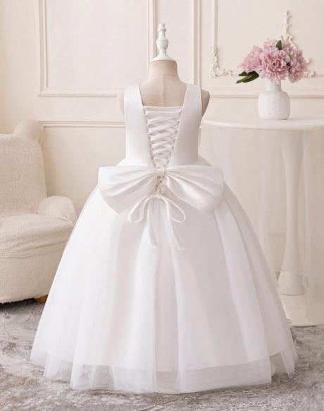 Šaty na prijimanie, 134 / 140