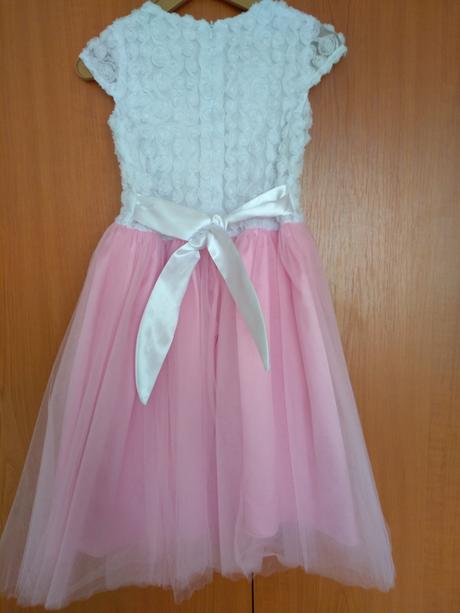 Spoločenské šaty, 110