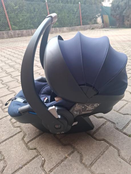 Autosedacka zn.joolz, 