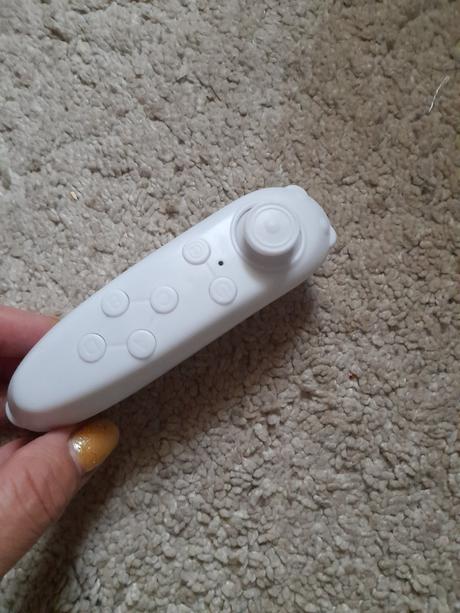 Blututovy diaľkový ovládač,