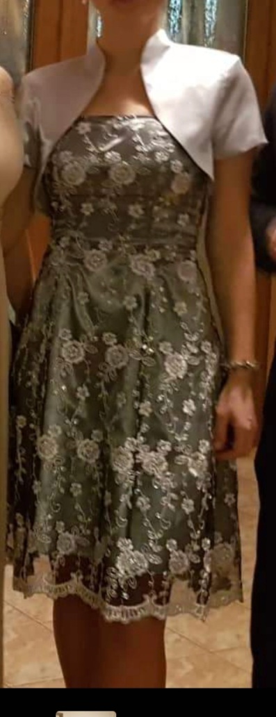 Šaty spoločenské, 36