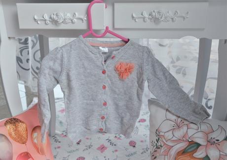 Sivý svetrík-86, f&f,86