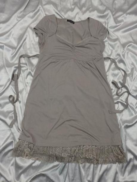 Kvalitné úpletové šaty, 42