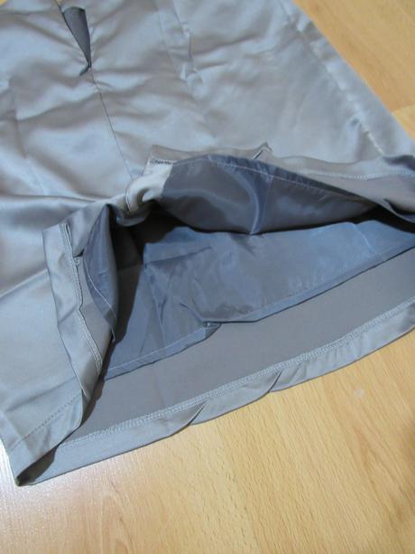 Sukňa - nikdy nenosená, m