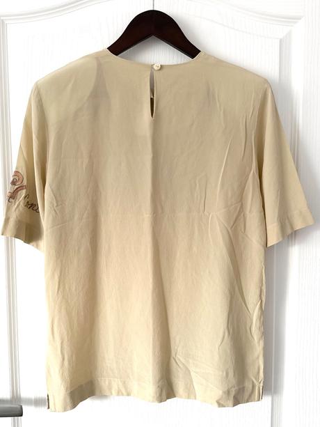 Hodvábna blúzka je od luxusnej značky laurel, l